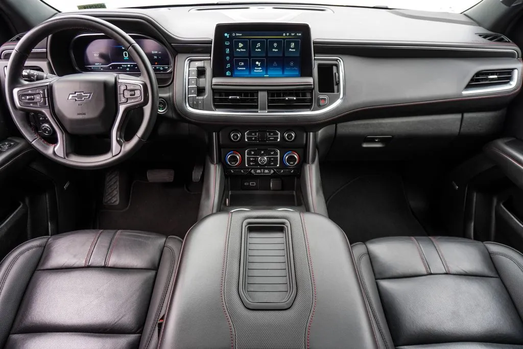 2024 Chevrolet Suburban RST, photo 9