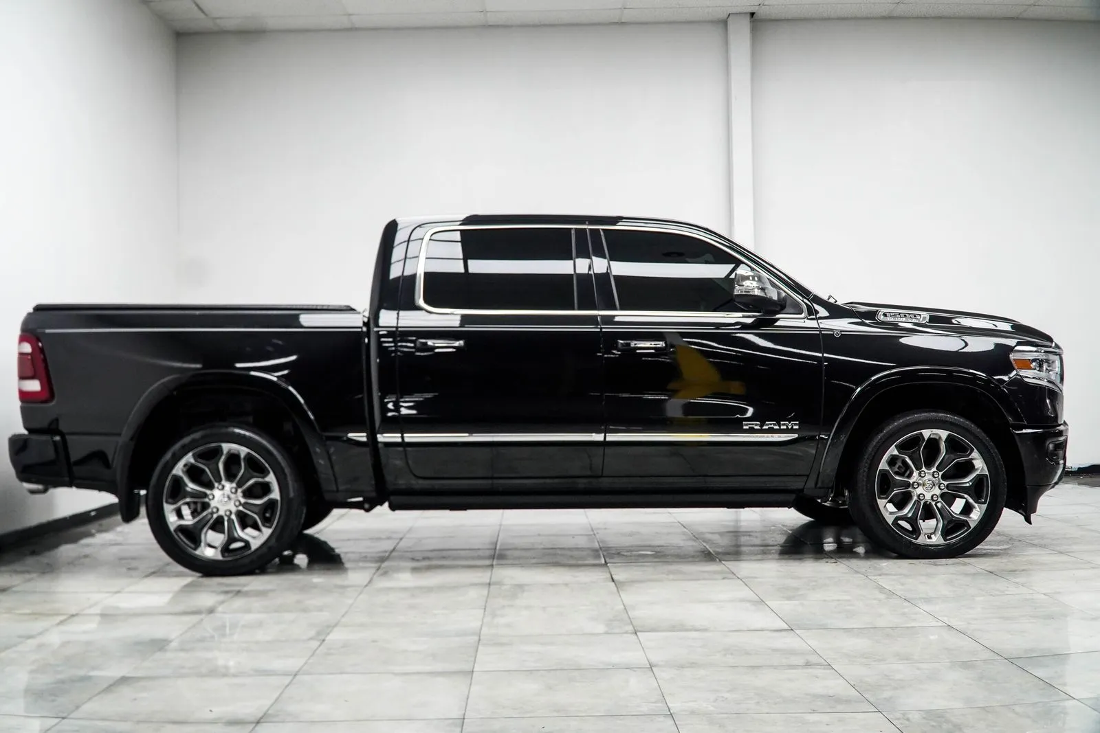 2019 Ram 1500 Limited, photo 6
