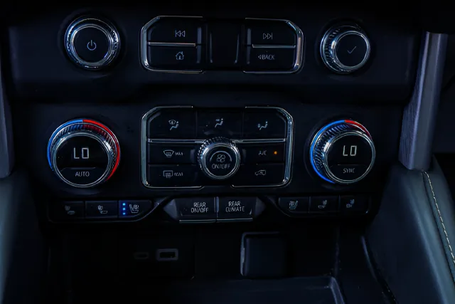 2024 GMC Yukon XL SLT, photo 15