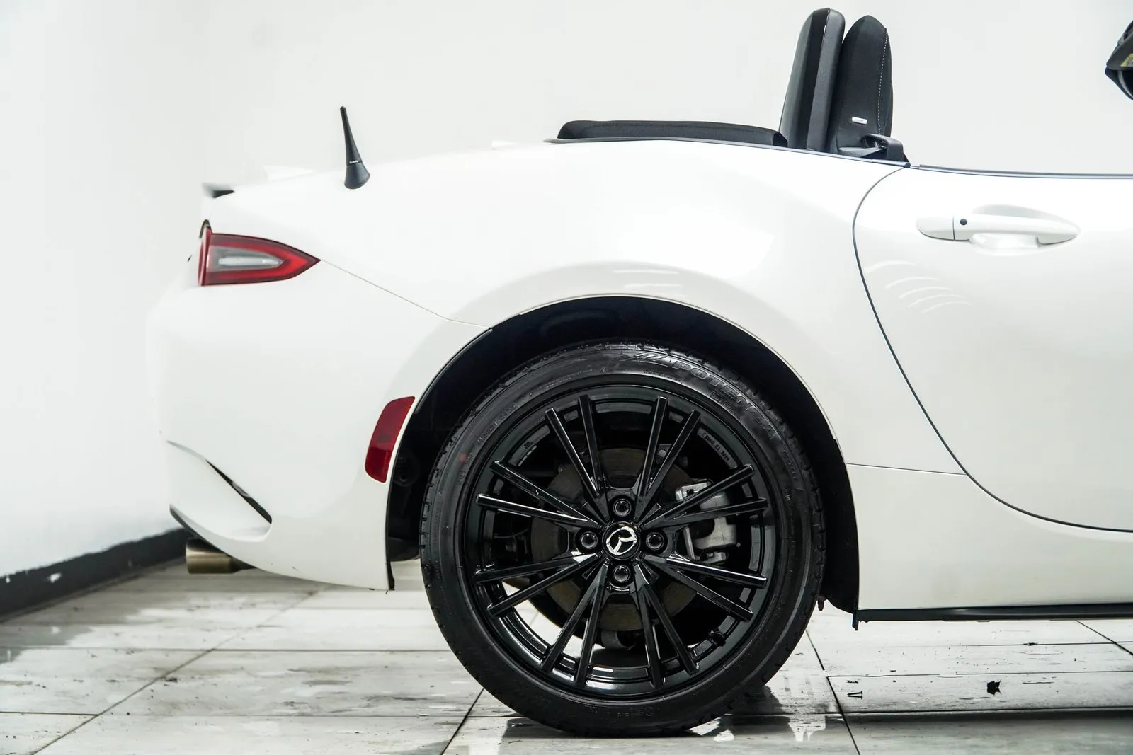 2025 Mazda MX-5 Miata Club, photo 8