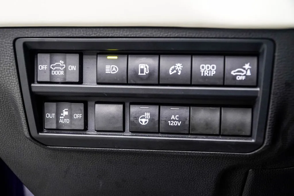 2022 Toyota Tundra Hybrid Capstone, photo 48