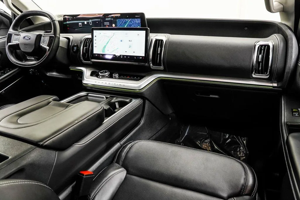2025 Ford Expedition Platinum, photo 15