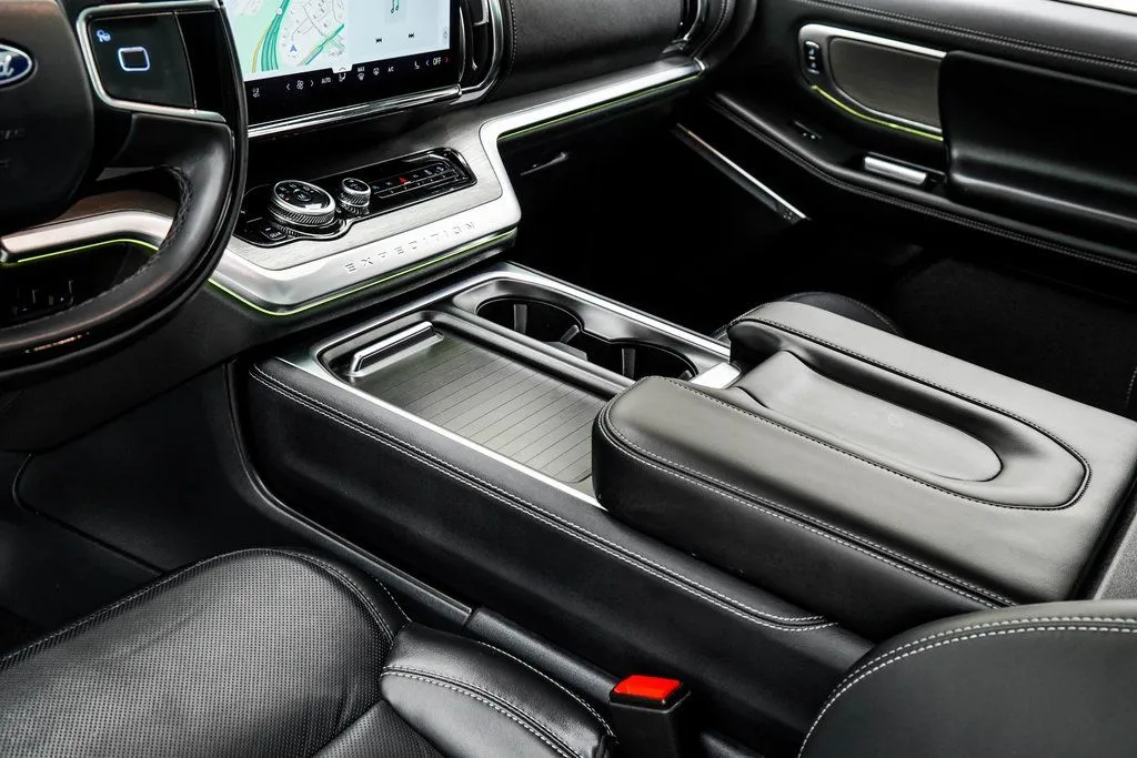 2025 Ford Expedition Platinum, photo 14