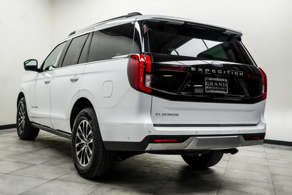 2025 Ford Expedition Platinum, photo 10