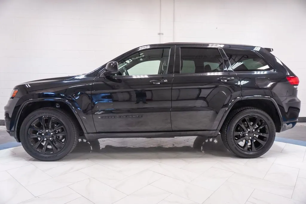2018 Jeep Grand Cherokee Altitude, photo 25