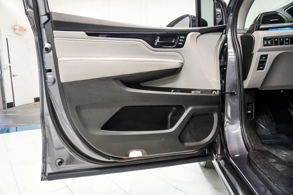 2022 Honda Odyssey Touring, photo 15