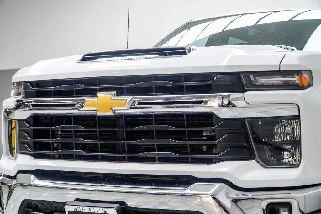 2025 Chevrolet Silverado 2500 HD LT, photo 1