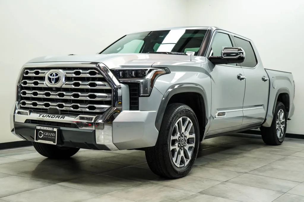 2024 Toyota Tundra Hybrid 1794 Edition, photo 8