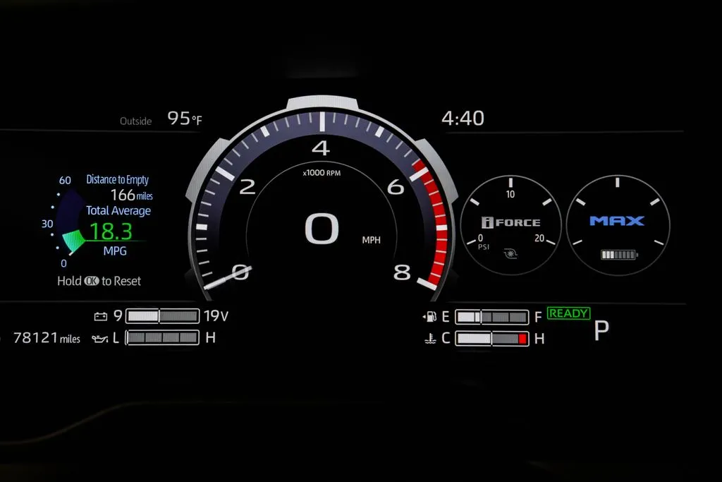 2024 Toyota Tundra Hybrid 1794 Edition, photo 34