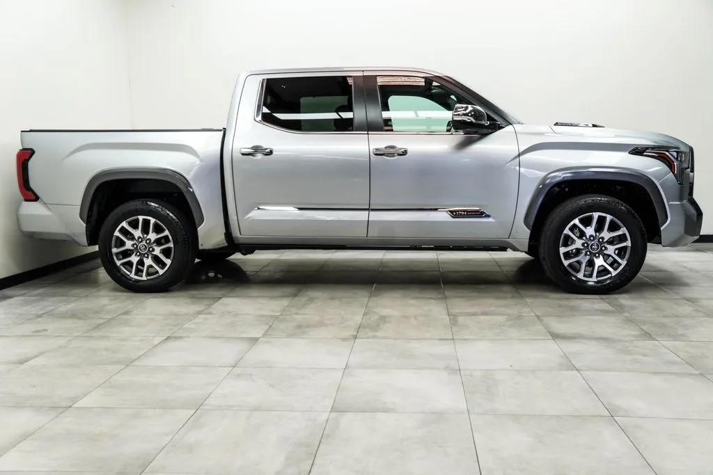 2024 Toyota Tundra Hybrid 1794 Edition, photo 6