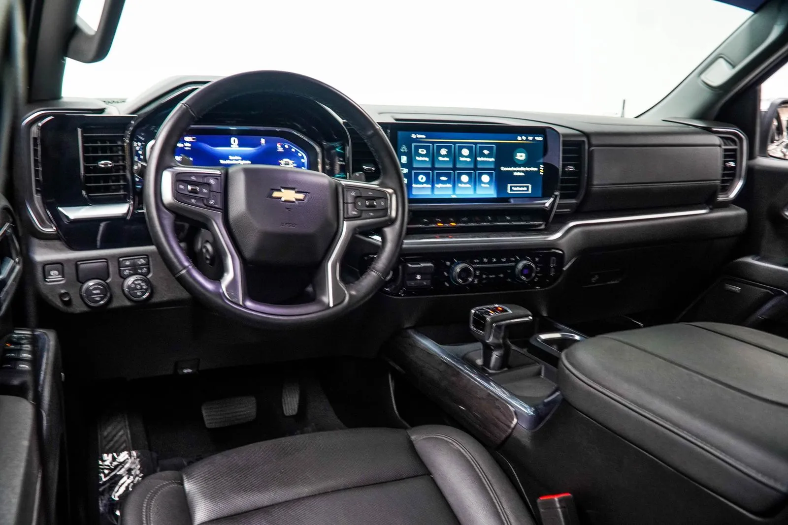 2024 Chevrolet Silverado 1500 LTZ, photo 14