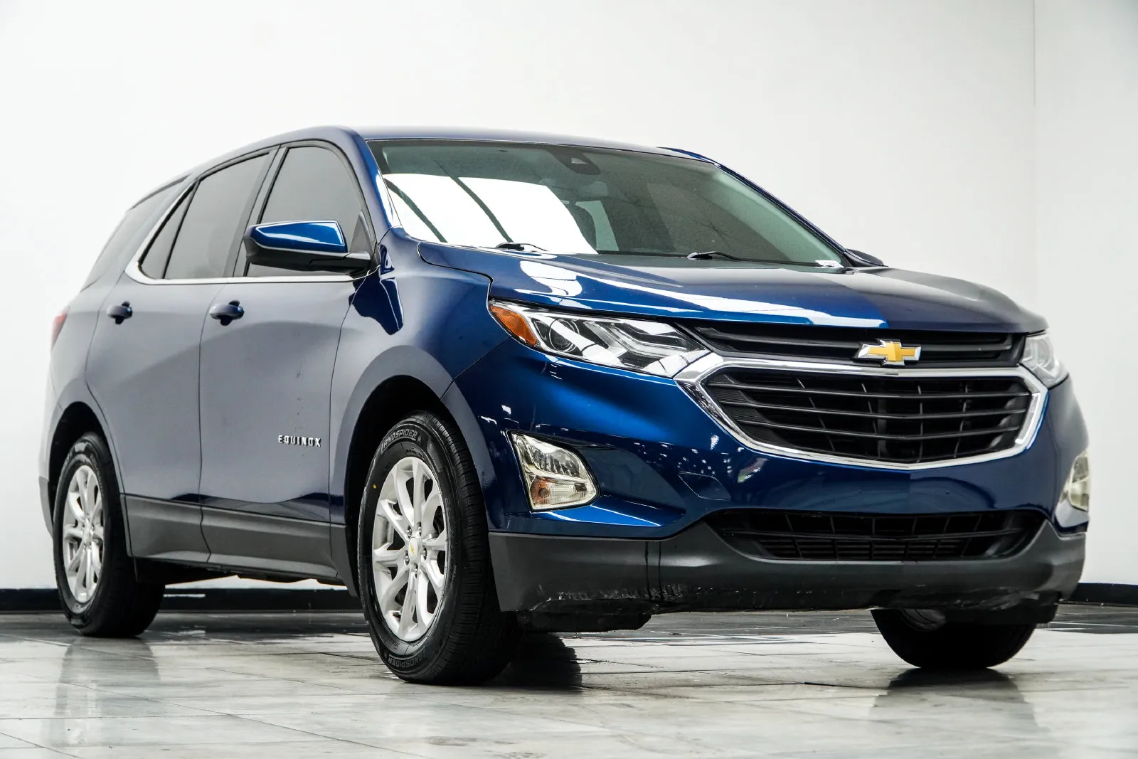 2020 Chevrolet Equinox LT, photo 2