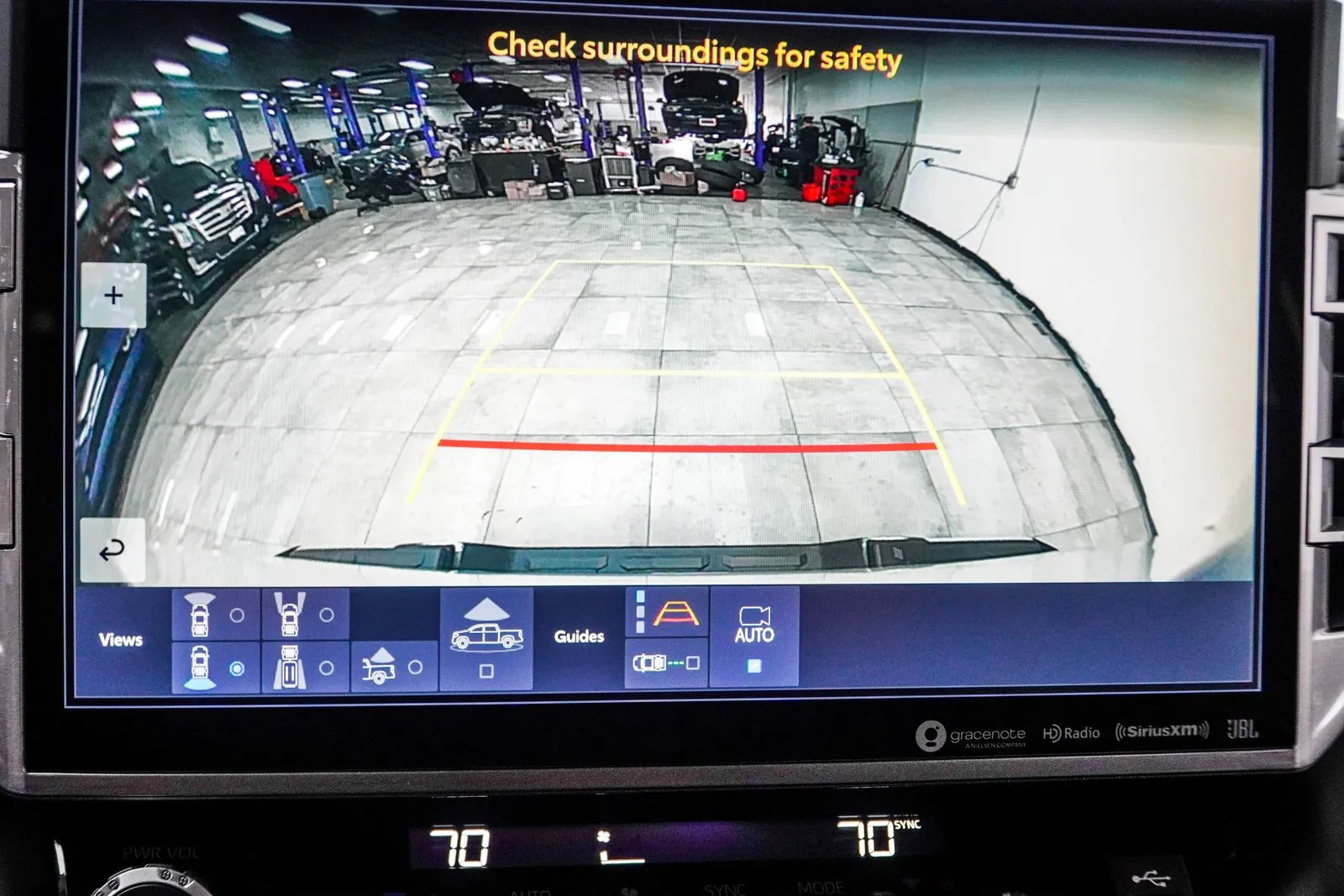 2022 Toyota Tundra Hybrid Platinum, photo 24