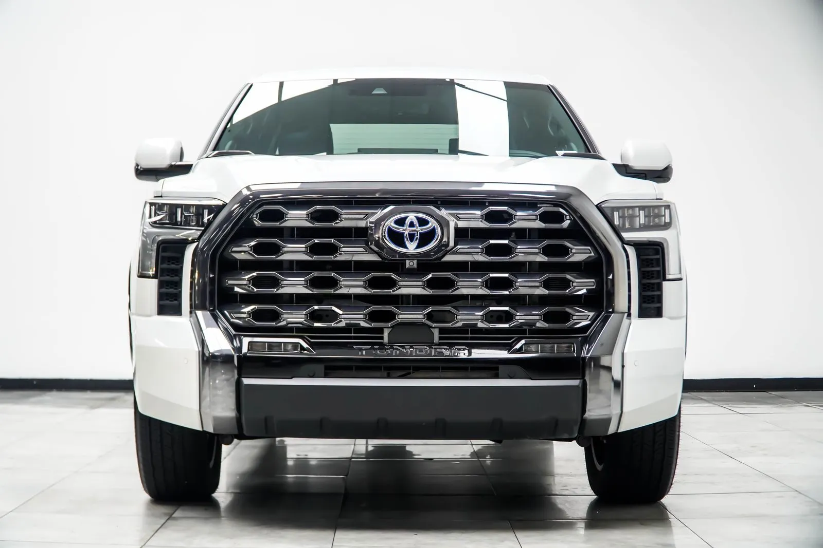 2022 Toyota Tundra Hybrid Platinum, photo 6