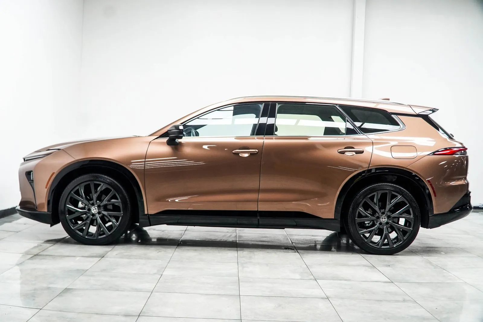 2025 Toyota Crown Signia Limited, photo 9