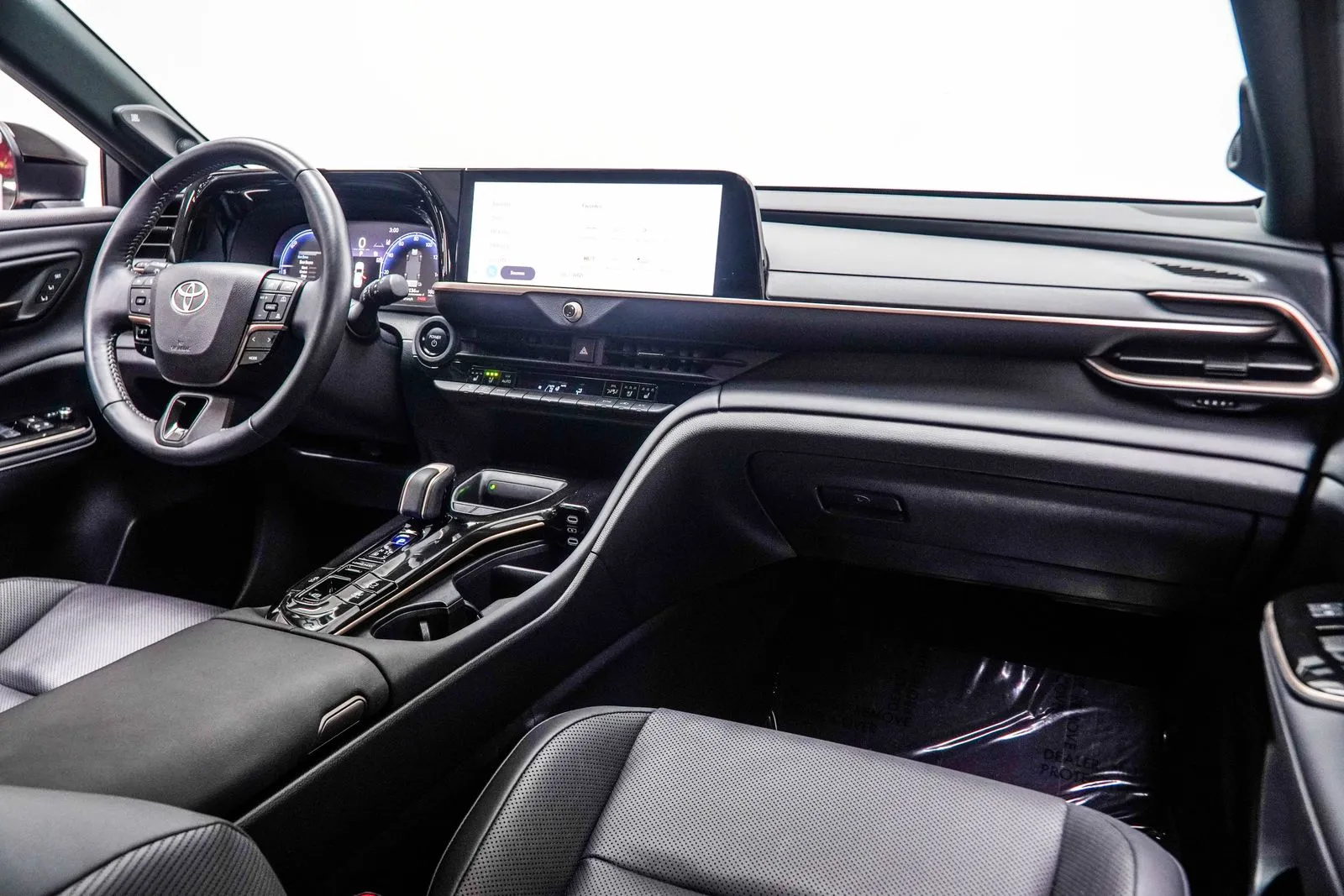 2025 Toyota Crown Signia Limited, photo 18