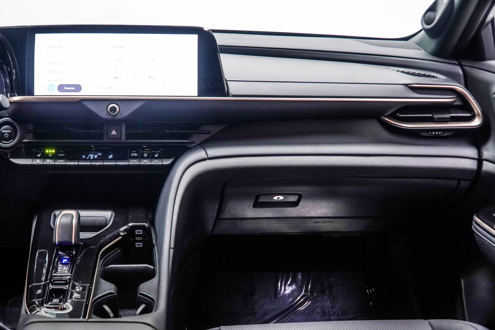 2025 Toyota Crown Signia Limited, photo 17