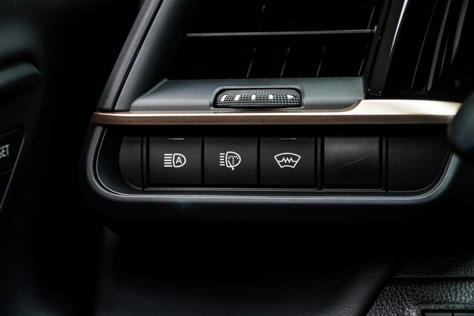 2025 Toyota Crown Signia Limited, photo 28