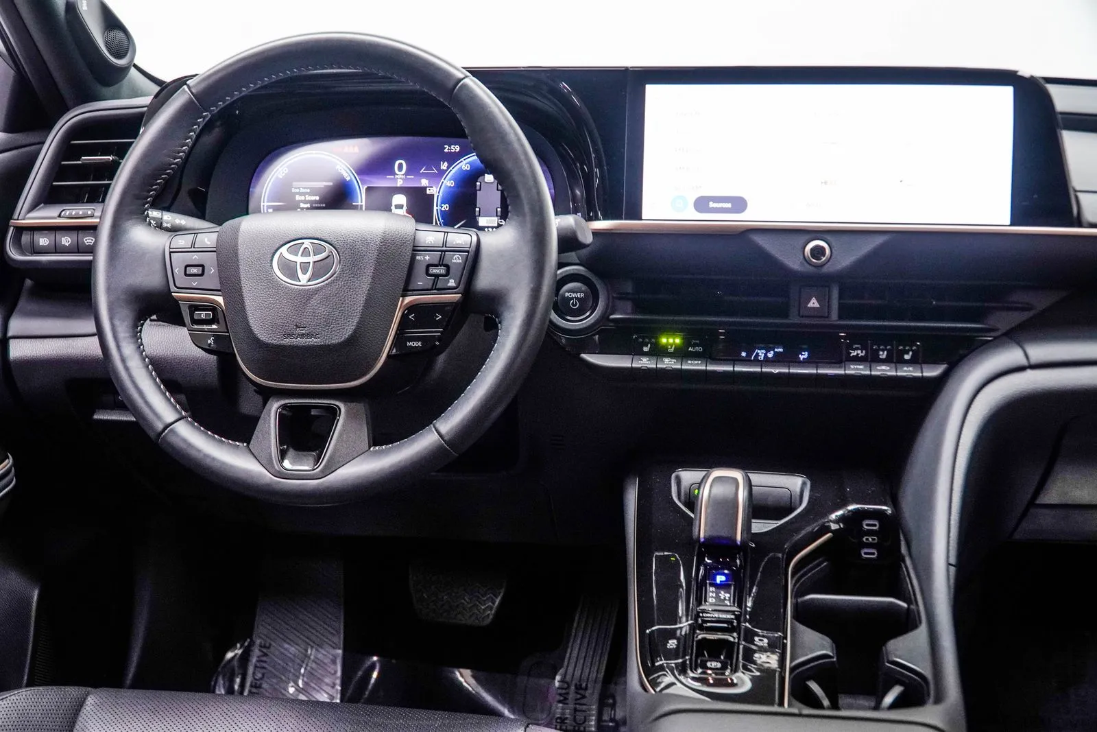 2025 Toyota Crown Signia Limited, photo 16