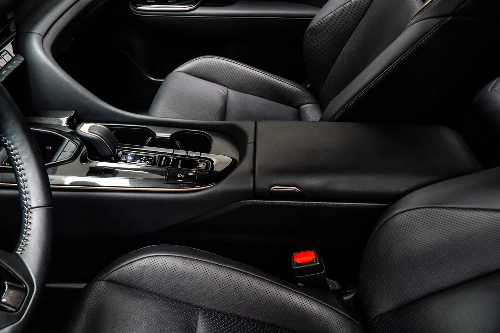 2025 Toyota Crown Signia Limited, photo 19