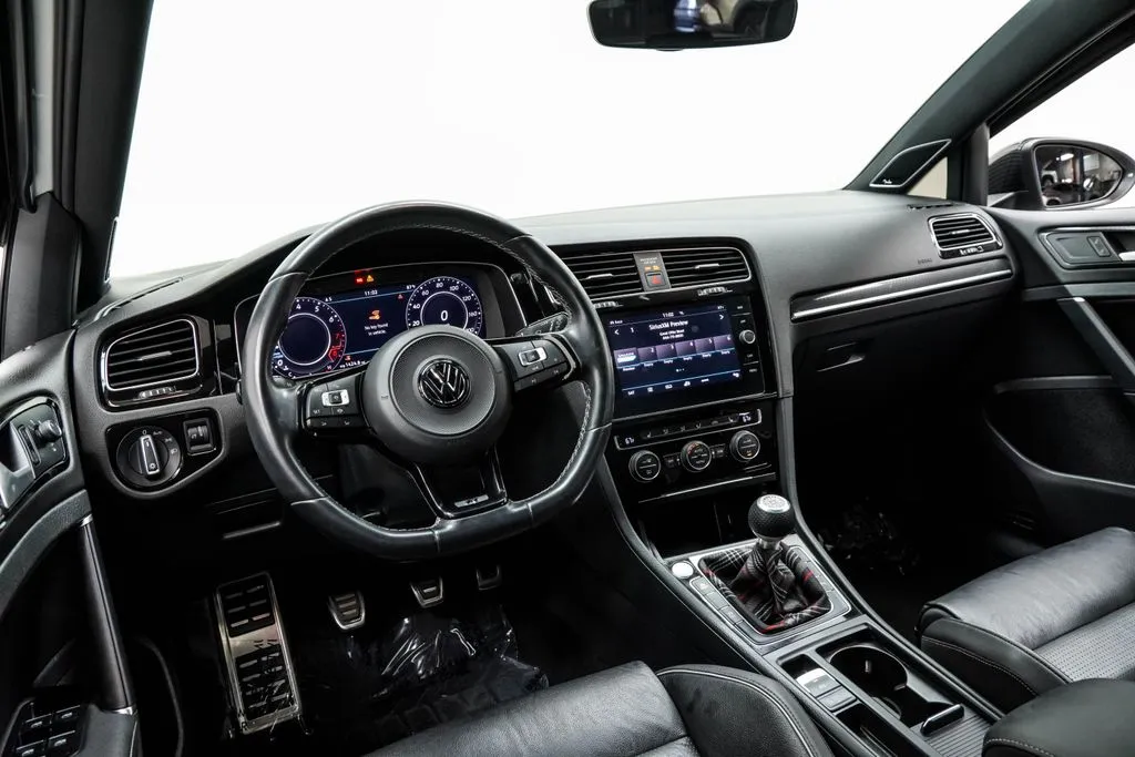2019 Volkswagen Golf R DCC & Navigation 4Motion, photo 3