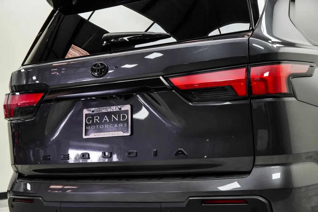 2024 Toyota Sequoia TRD Pro, photo 10