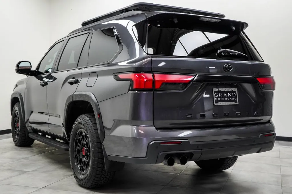 2024 Toyota Sequoia TRD Pro, photo 8
