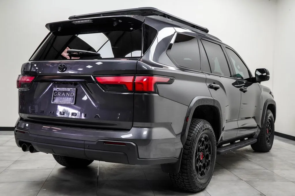 2024 Toyota Sequoia TRD Pro, photo 9