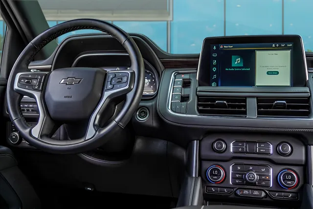 2023 Chevrolet Suburban Z71, photo 13