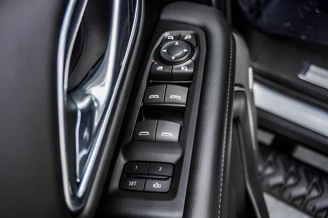 2023 Chevrolet Suburban Z71, photo 39