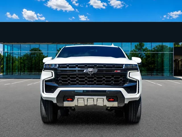 2023 Chevrolet Suburban Z71, photo 9