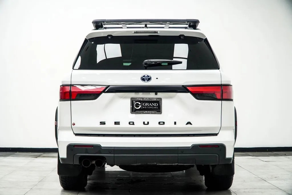 2023 Toyota Sequoia TRD Pro, photo 11