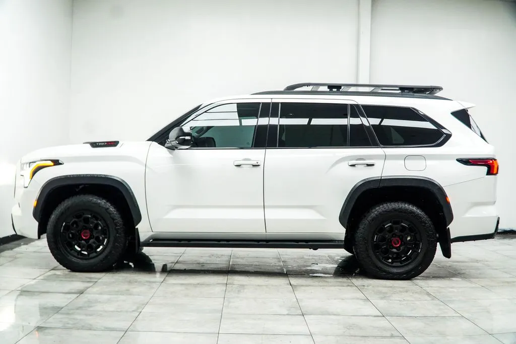 2023 Toyota Sequoia TRD Pro, photo 9