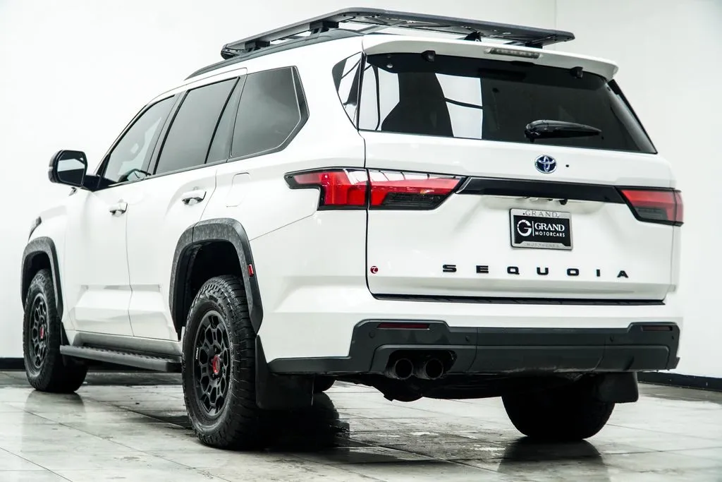 2023 Toyota Sequoia TRD Pro, photo 10