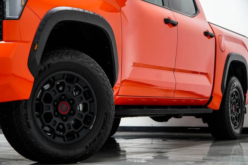 2023 Toyota Tundra Hybrid TRD Pro, photo 2