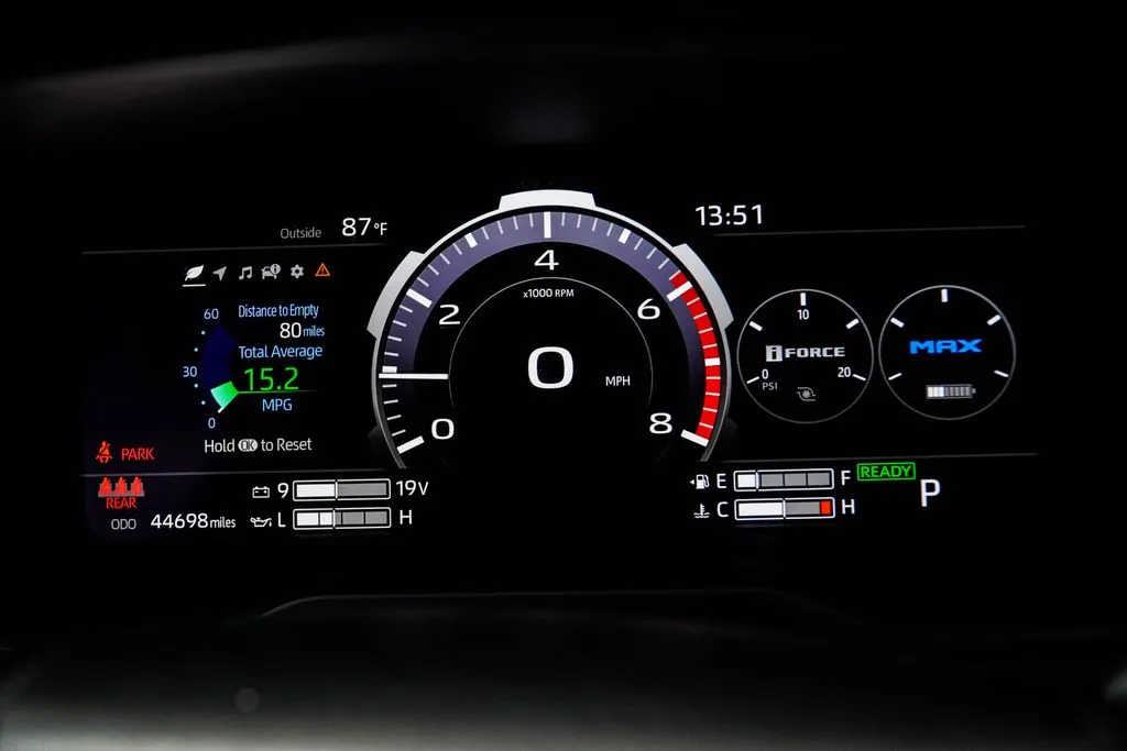 2023 Toyota Tundra Hybrid TRD Pro, photo 31