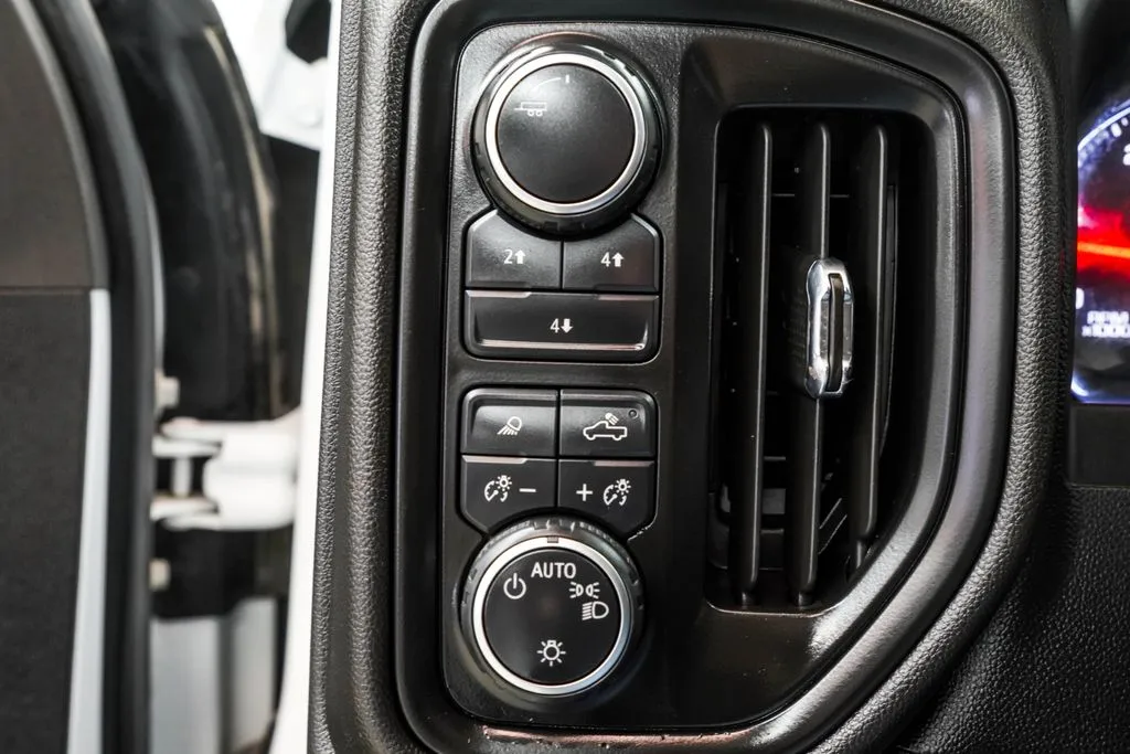 2024 Chevrolet Silverado 2500 HD Custom, photo 31