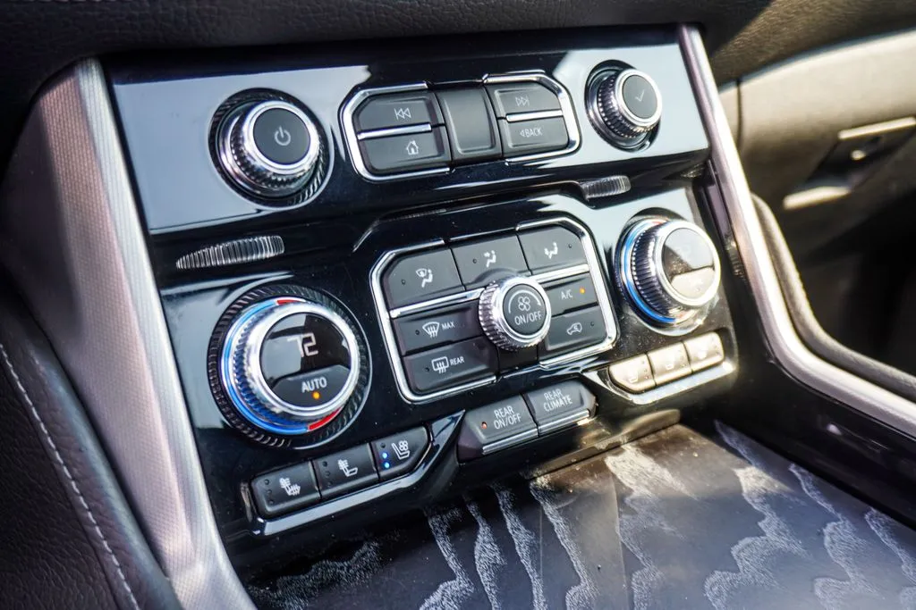 2024 GMC Yukon XL Denali, photo 17