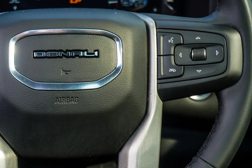 2024 GMC Yukon XL Denali, photo 12