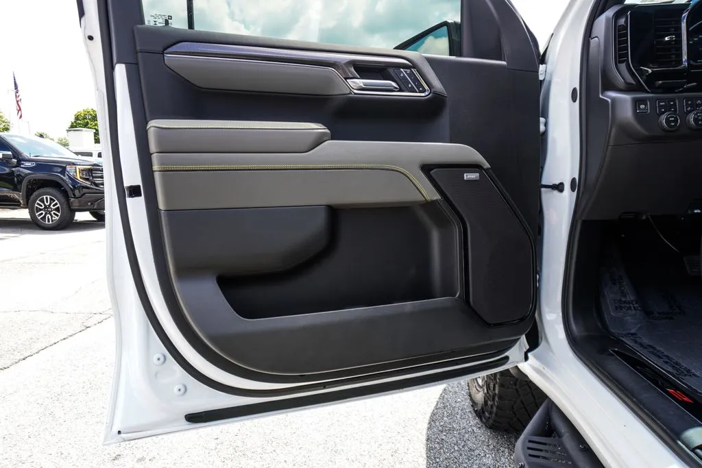 2025 Chevrolet Silverado 1500 ZR2, photo 18