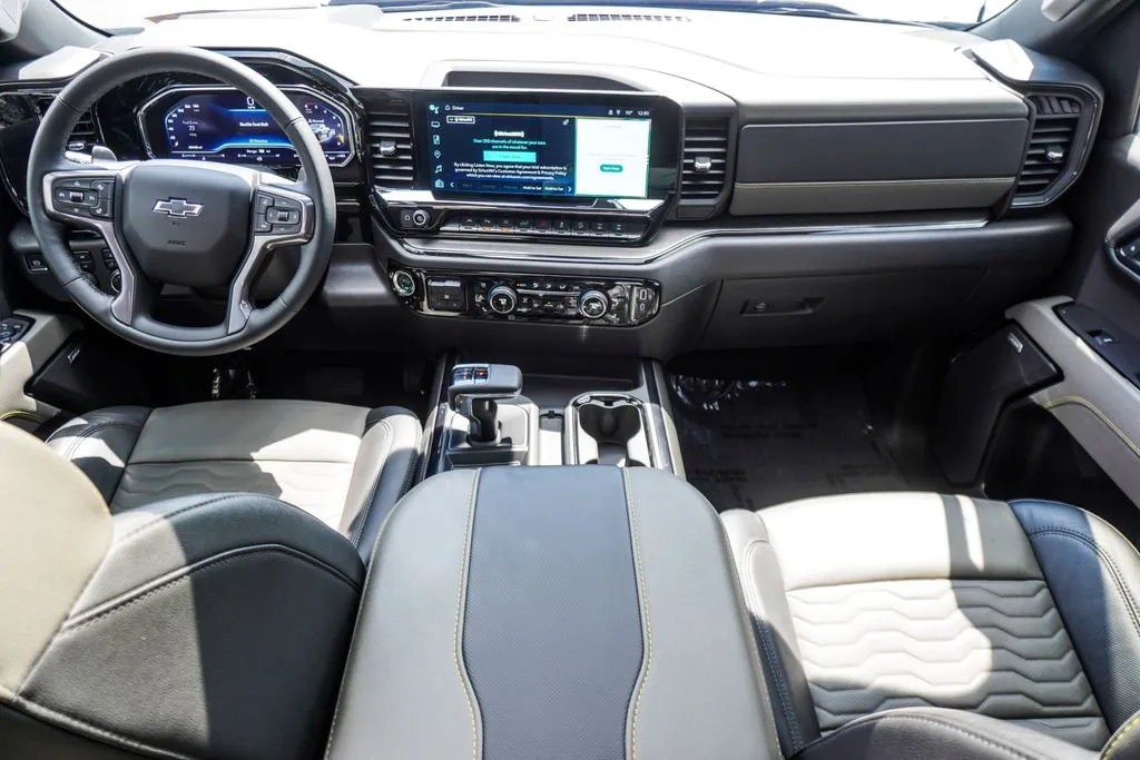 2025 Chevrolet Silverado 1500 ZR2, photo 10