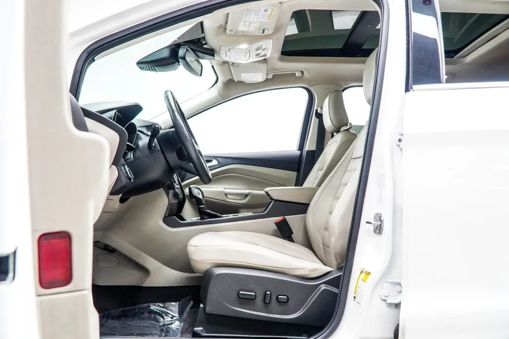 2019 Ford Escape Titanium, photo 31
