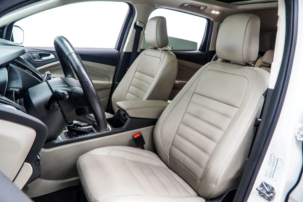 2019 Ford Escape Titanium, photo 30