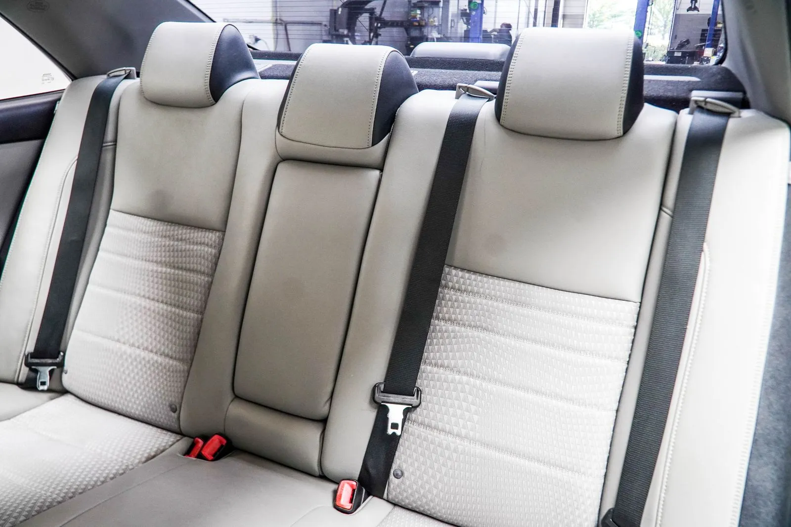 2015 Toyota Camry SE, photo 33