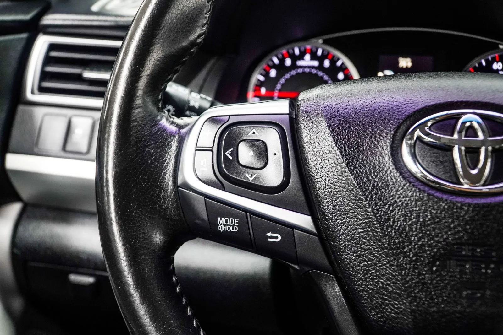2015 Toyota Camry SE, photo 23