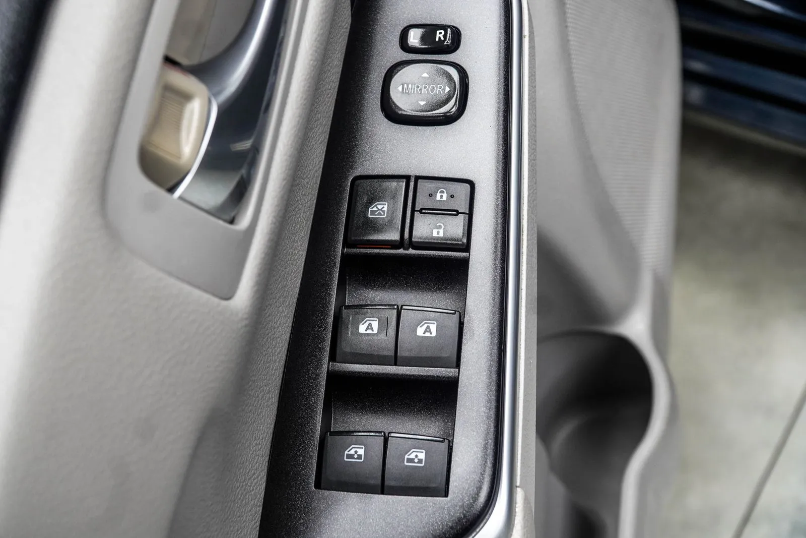 2015 Toyota Camry SE, photo 29