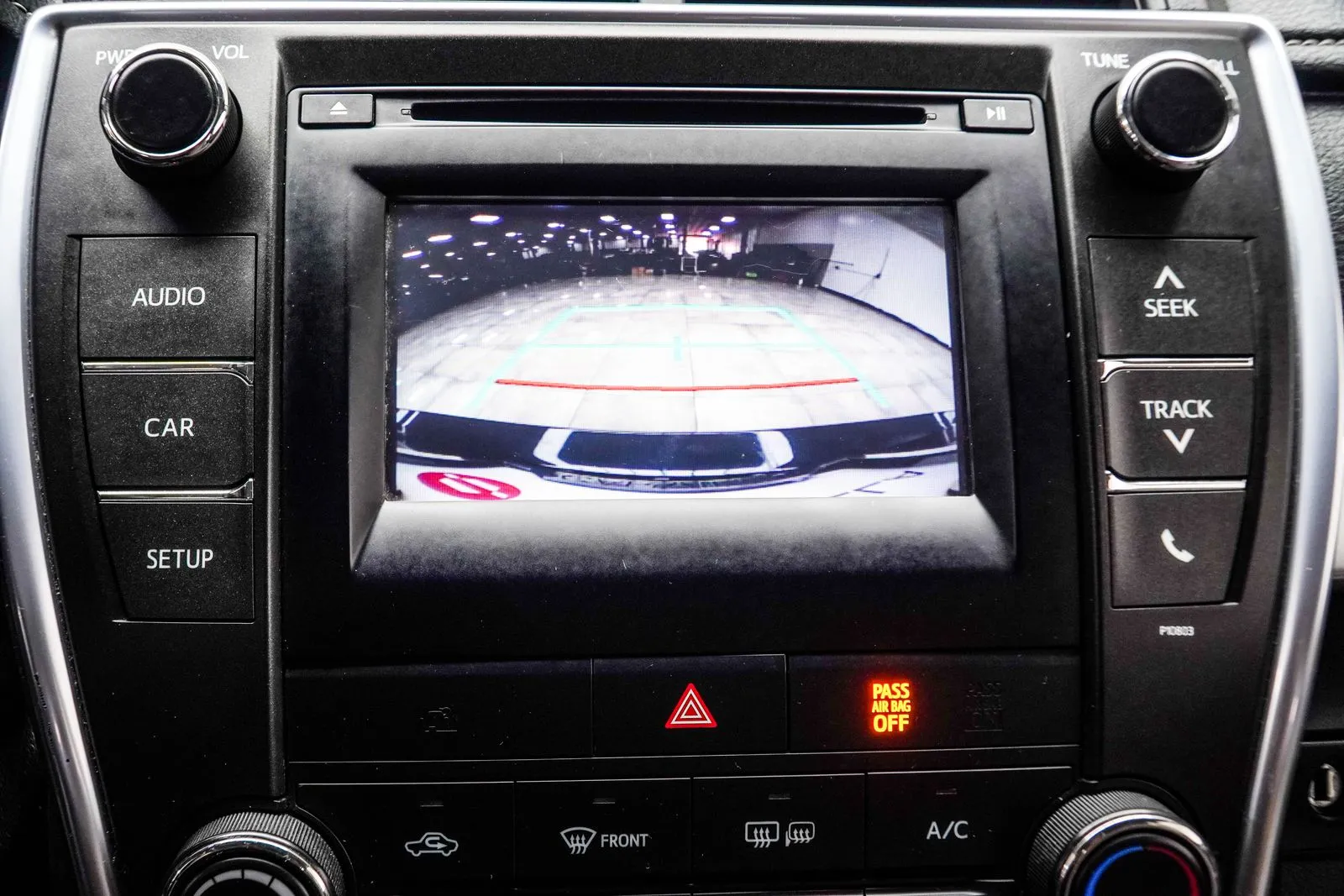 2015 Toyota Camry SE, photo 22