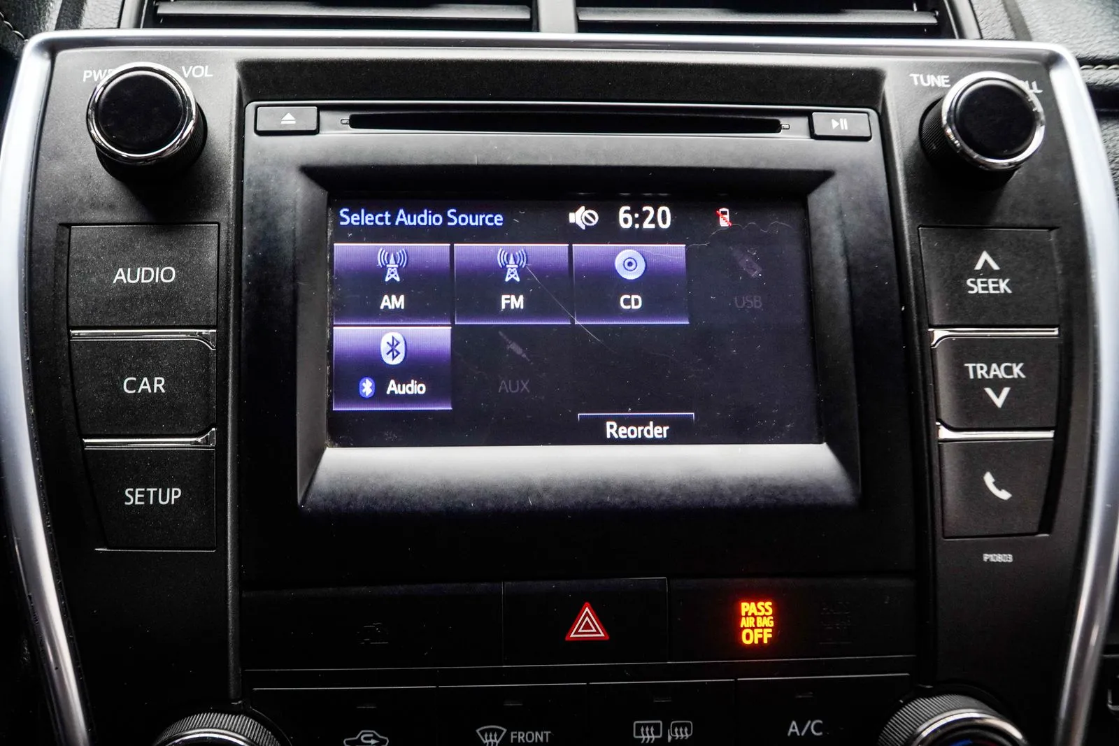 2015 Toyota Camry SE, photo 21