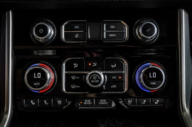 2024 GMC Yukon XL Denali, photo 16