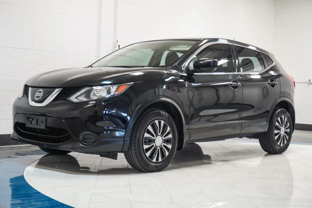 2019 Nissan Rogue Sport S, photo 2